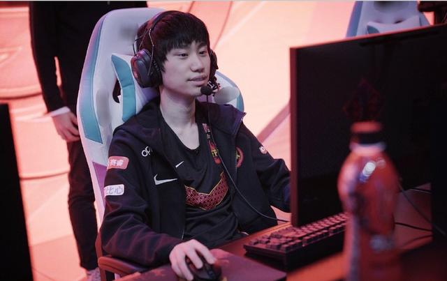 一条龙破门 一条龙破门